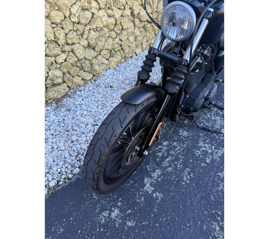 2014 Harley-Davidson Sportster® Iron 883™