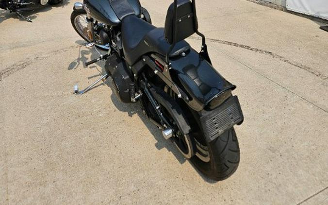 2005 Harley-Davidson FXSTB/FXSTBI Softail® Night Train®