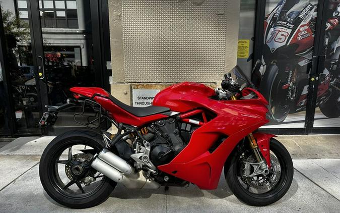 2018 Ducati Supersport S