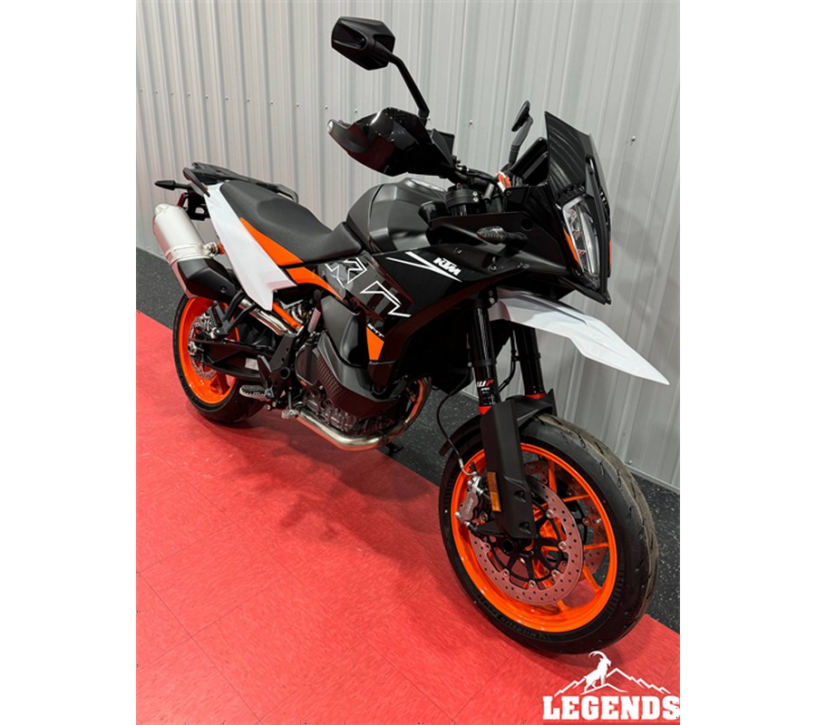 2024 KTM 890 SMT