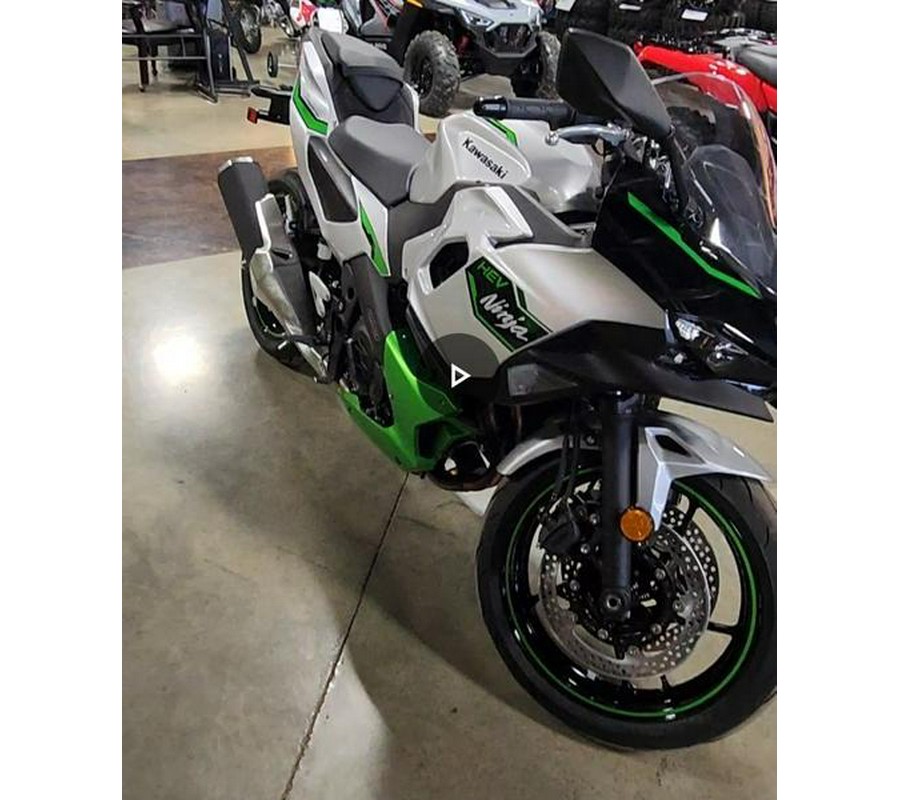 2024 Kawasaki Ninja® 7 Hybrid ABS