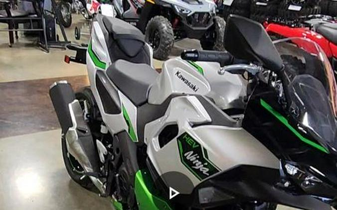 2024 Kawasaki Ninja® 7 Hybrid ABS