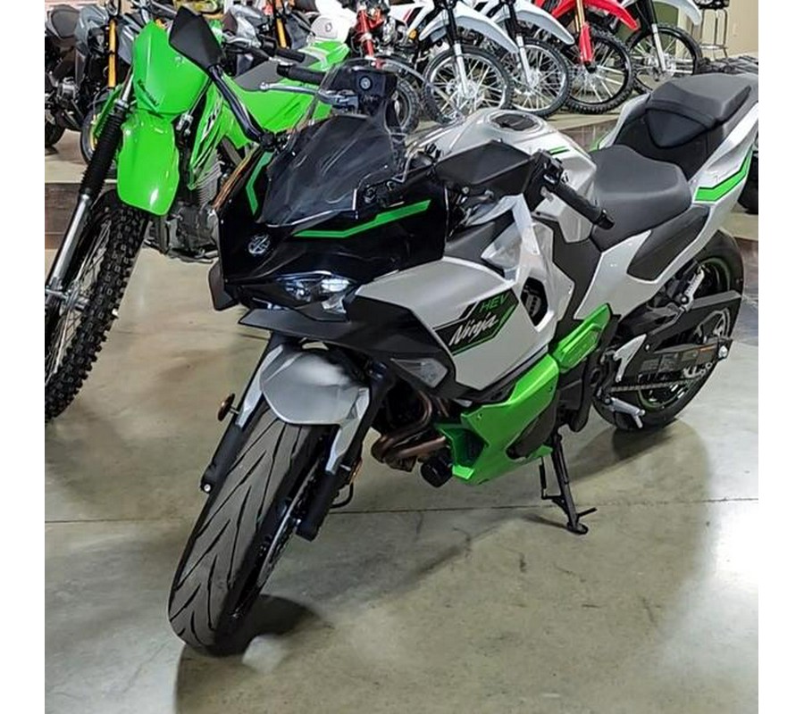 2024 Kawasaki Ninja® 7 Hybrid ABS