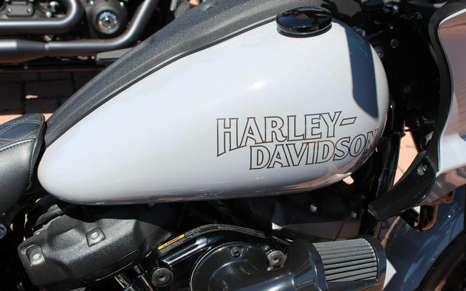 Harley-Davidson® Low Rider® ST 2024 Billiard Gray