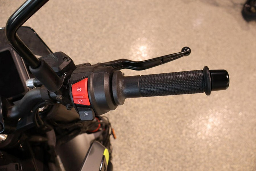 2024 Husqvarna® Svartpilen 401