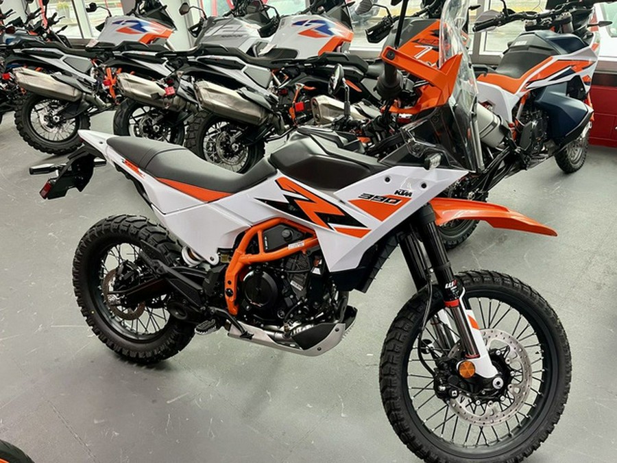 2025 KTM Adventure 390 R