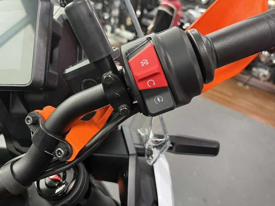 2025 KTM Adventure 390 R