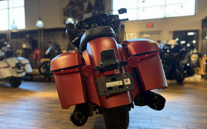 2025 Indian Motorcycle CHIEFTAIN POWERPLUS DARK HORSE 112 RIDER ASSIST