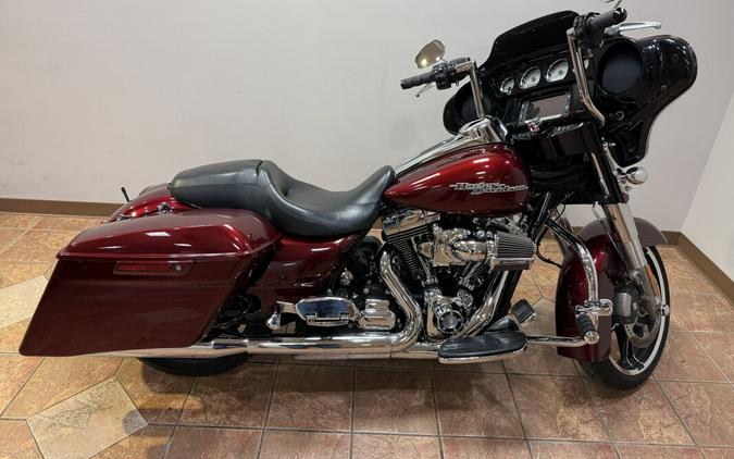 2014 FLHXS Street Glide® Special