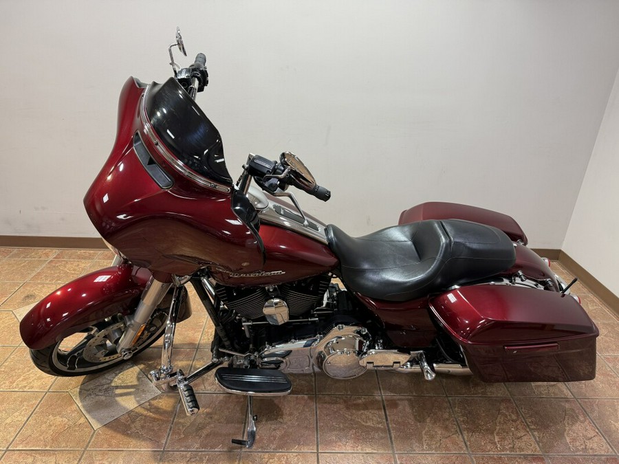 2014 FLHXS Street Glide® Special