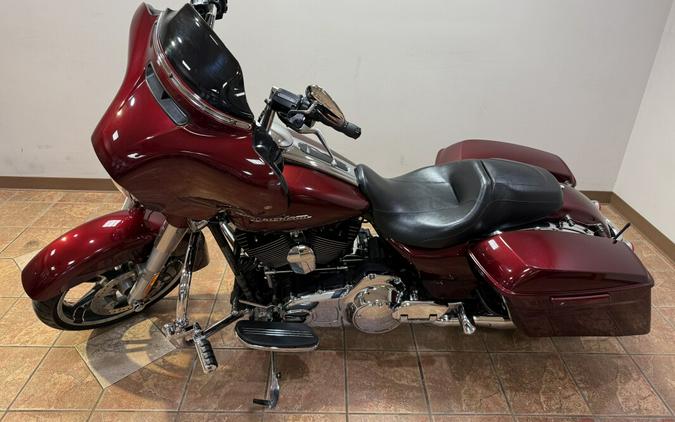 2014 FLHXS Street Glide® Special