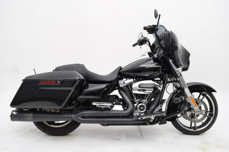 2017 Harley-Davidson® FLHX - Street Glide®