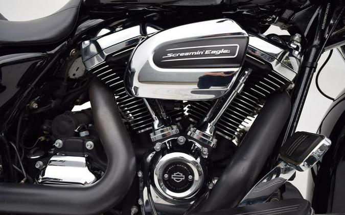 2017 Harley-Davidson® FLHX - Street Glide®