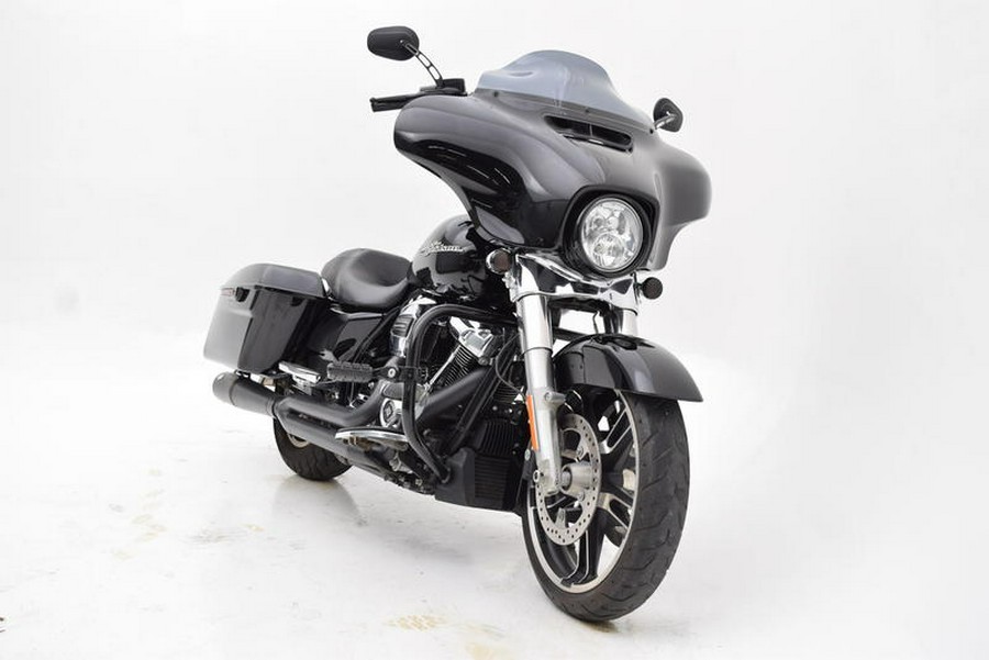 2017 Harley-Davidson® FLHX - Street Glide®