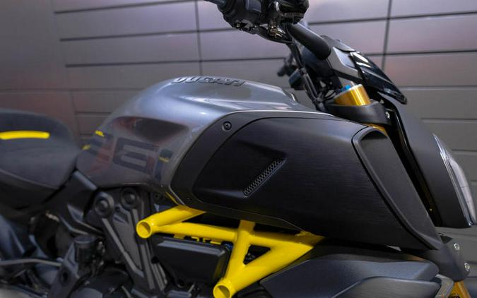 2023 Ducati Diavel V4 First Look [A Dozen Fast Facts + 28 Photos]