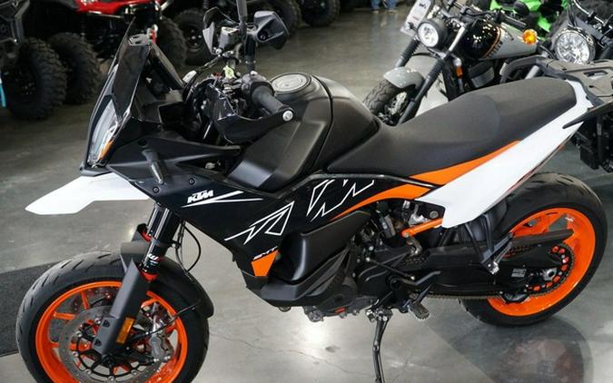2024 KTM 890 SMT