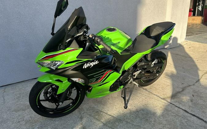 2023 Kawasaki Ninja 400 KRT Edition