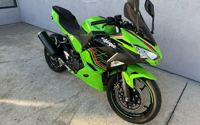 2023 Kawasaki Ninja 400 KRT Edition