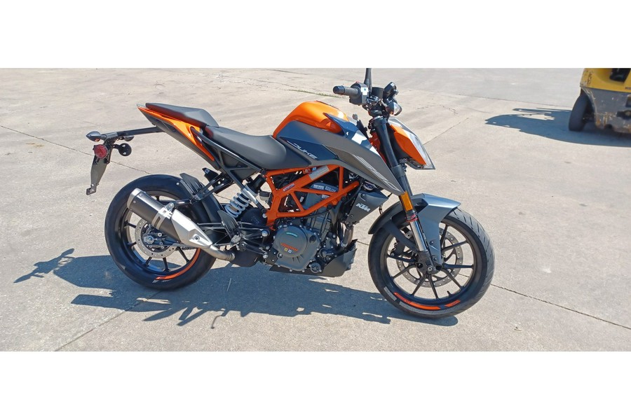 2023 KTM 390 DUKE