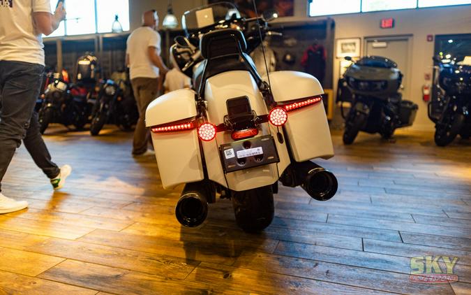 2025 Indian Motorcycle CHIEFTAIN POWERPLUS DARK HORSE 112 RA 49ST Dark Horse