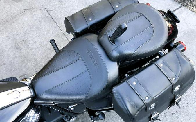 2022 Indian Motorcycle® Super Chief® Limited Black Metallic