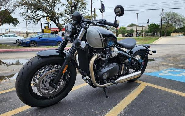 2024 Triumph Bonneville Bobber Jet Black/Ash Gray