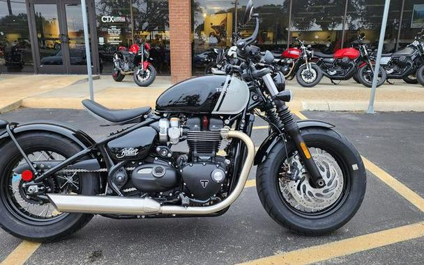 2024 Triumph Bonneville Bobber Jet Black/Ash Gray