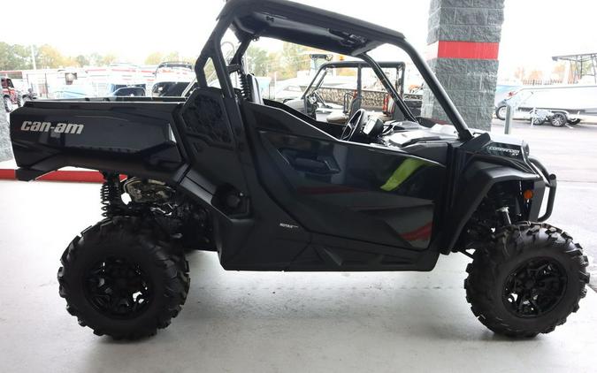 2024 Can-Am® Commander XT 700