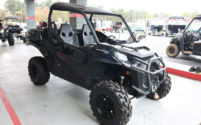 2024 Can-Am® Commander XT 700