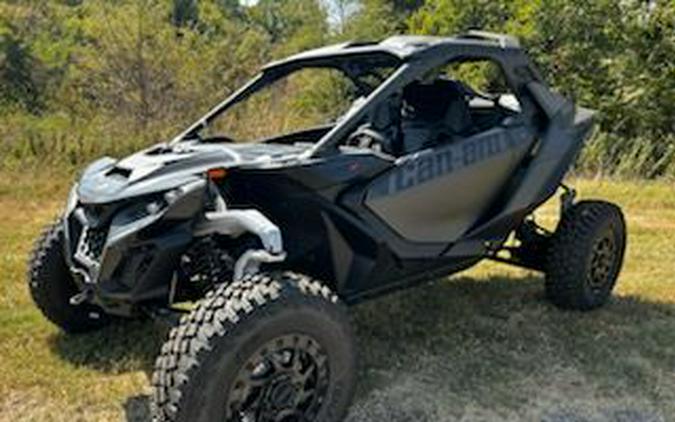 2024 Can-Am Maverick R X RS