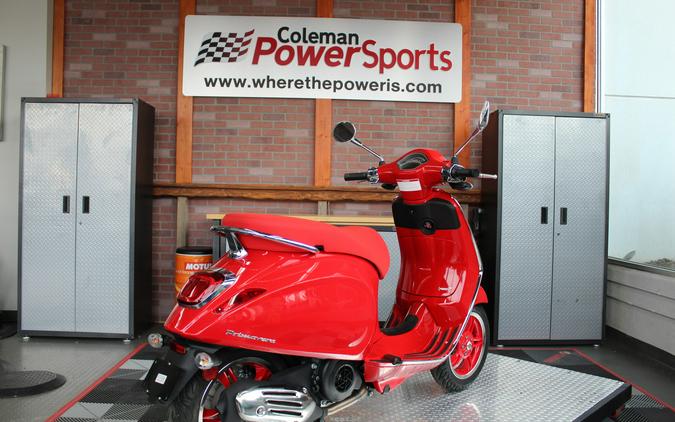 2025 Vespa Primavera 150 Red