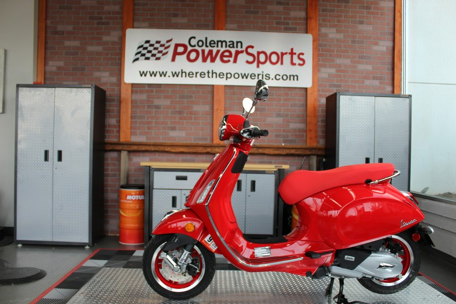 2025 Vespa Primavera 150 Red