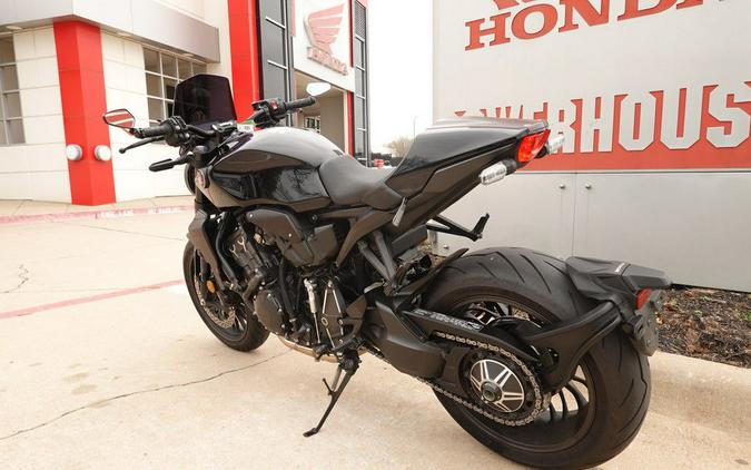 2023 Honda CB1000R Black Edition