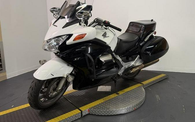 2013 Honda® ST130