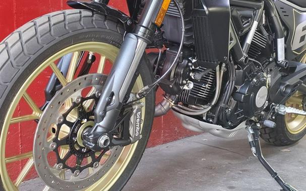 2026 Ducati Scrambler Full Throttle Heritage livery Full Throttle Thrilling Black