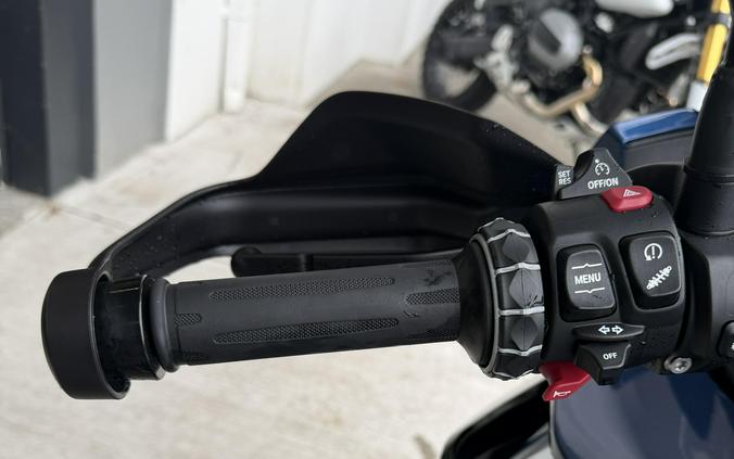2025 BMW S 1000 XR