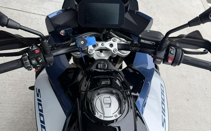2025 BMW S 1000 XR