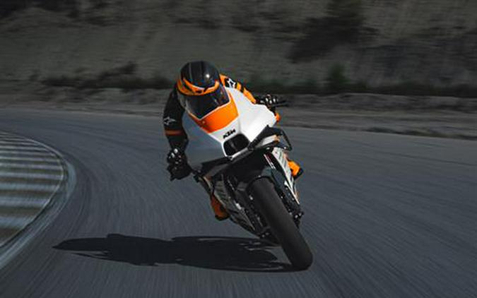 2024 KTM RC 8C