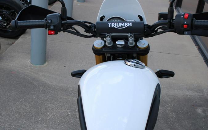 2026 Triumph Scrambler 400 XC