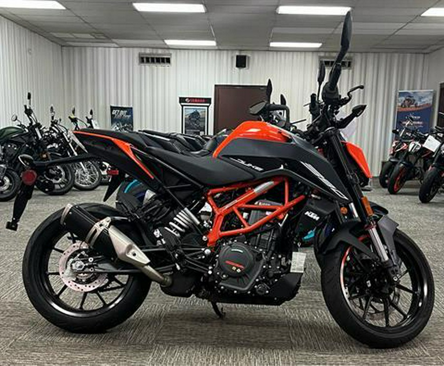 2023 KTM 390 Duke