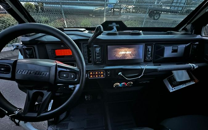 2026 Can-Am Defender MAX Limited HD11