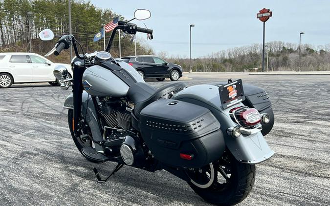 2026 Harley-Davidson Softail FLHC - Heritage Classic