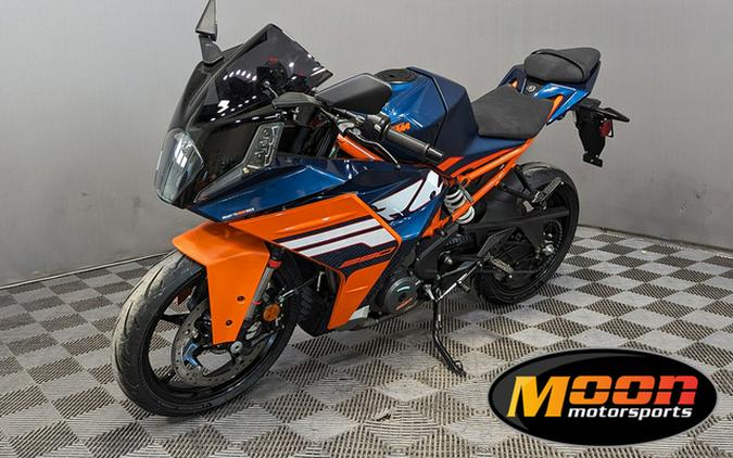 2024 KTM RC 390 BLUE