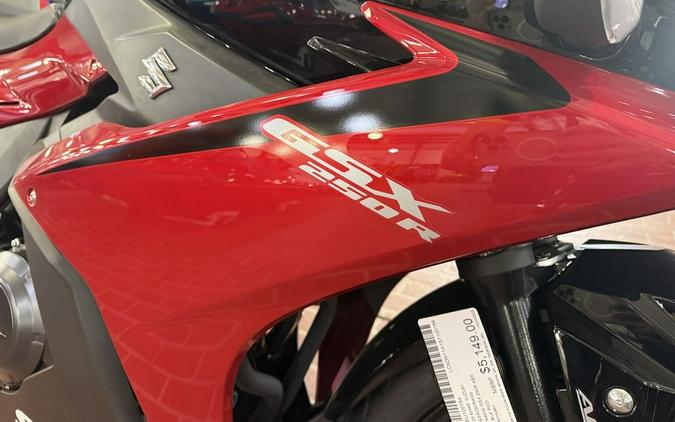 2025 Suzuki GSX250R ABS