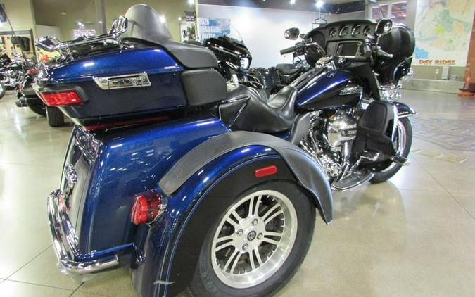 2014 Harley-Davidson® FLHTCUTG - Tri Glide® Ultra