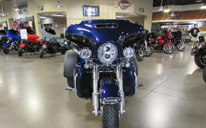 2014 Harley-Davidson® FLHTCUTG - Tri Glide® Ultra