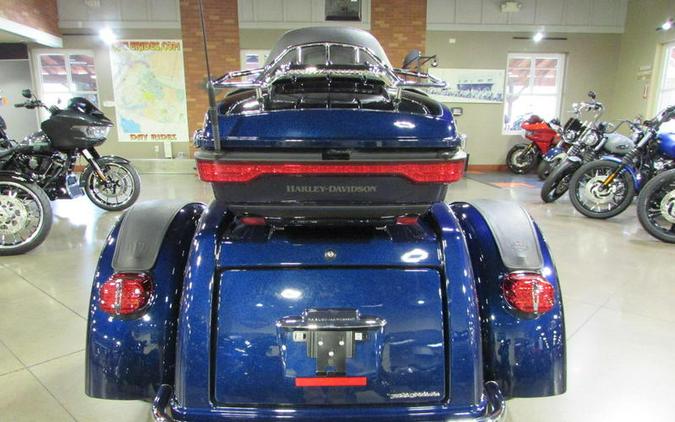 2014 Harley-Davidson® FLHTCUTG - Tri Glide® Ultra