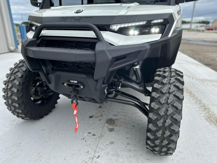 2027 Can-Am Defender Limited HD11
