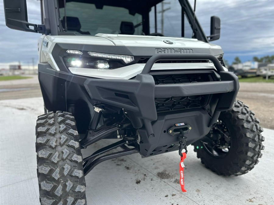 2027 Can-Am Defender Limited HD11