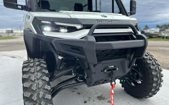 2027 Can-Am Defender Limited HD11